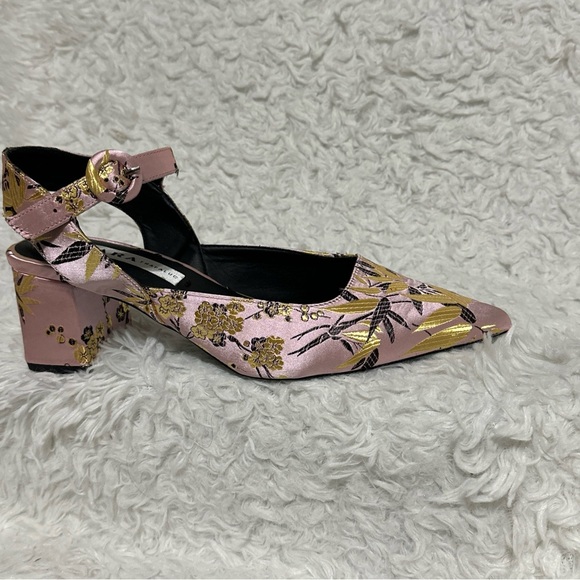 💥SOLD $38💥 Zara Pink Asian Print Floral Kitten Block Heels Pointy-Toe Pumps 40 - Picture 4 of 14